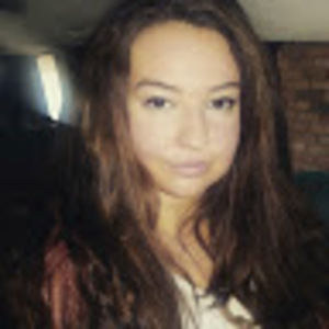 Meet your Posher, Becca